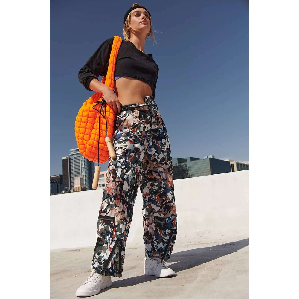 Free People FP Movement Cargo Pants Colorful Camo High Rise XS Streetwear
